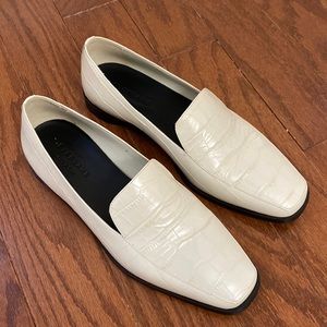 Everlane The ‘90s Loafer Croc Embossed Ivory Leather